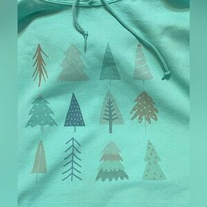 Women’s plus size 3XL Hoodie EUC mint green with trees . Christmas